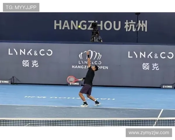 杭州网球队荣登全国网球配合排行榜第六名展现实力与团队精神